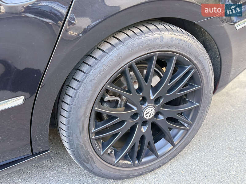 Купе Volkswagen CC / Passat CC 2015 в Києві