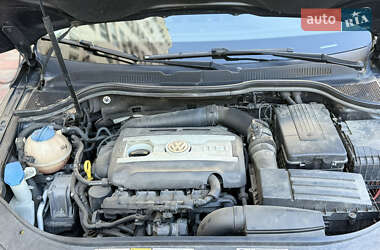 Купе Volkswagen CC / Passat CC 2015 в 