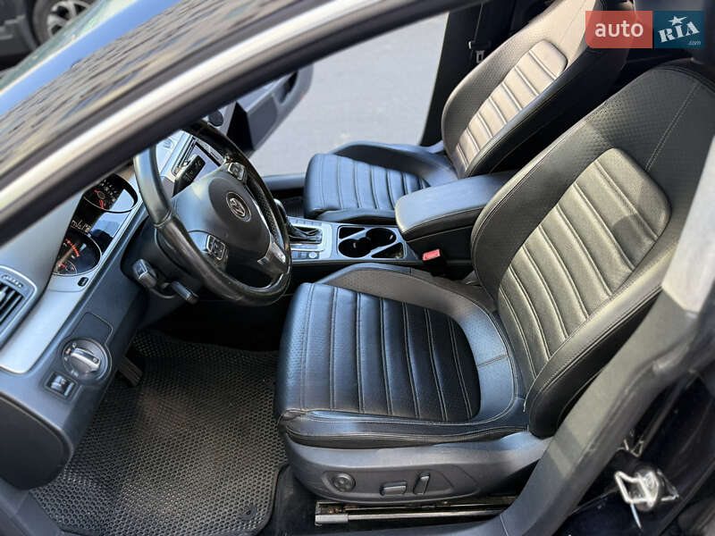 Купе Volkswagen CC / Passat CC 2015 в Києві