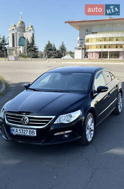 Купе Volkswagen CC / Passat CC 2011 в Києві