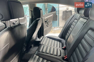 Купе Volkswagen CC / Passat CC 2013 в 
