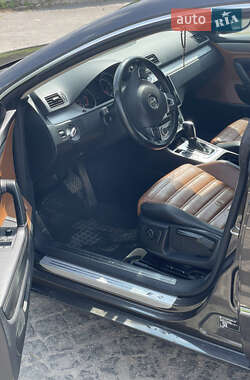 Купе Volkswagen CC / Passat CC 2012 в 