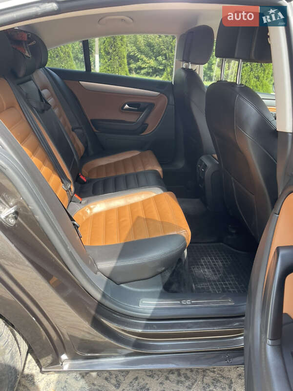 Купе Volkswagen CC / Passat CC 2012 в Тернополе