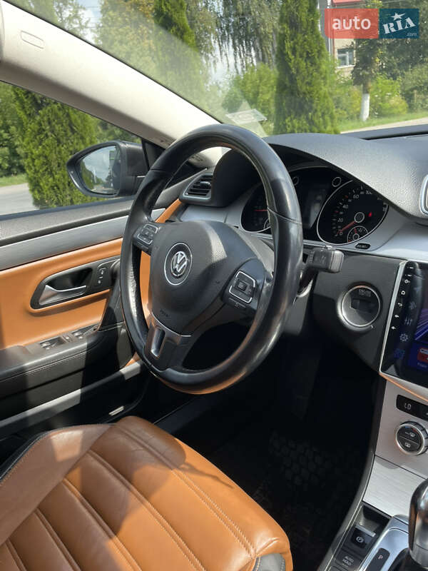 Купе Volkswagen CC / Passat CC 2012 в Тернополе