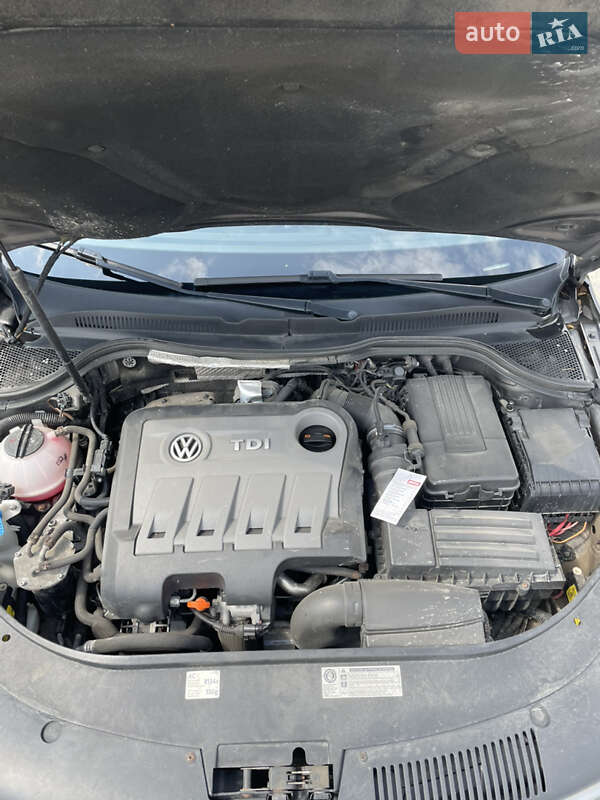 Купе Volkswagen CC / Passat CC 2012 в Тернополе