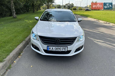Купе Volkswagen CC / Passat CC 2011 в Києві