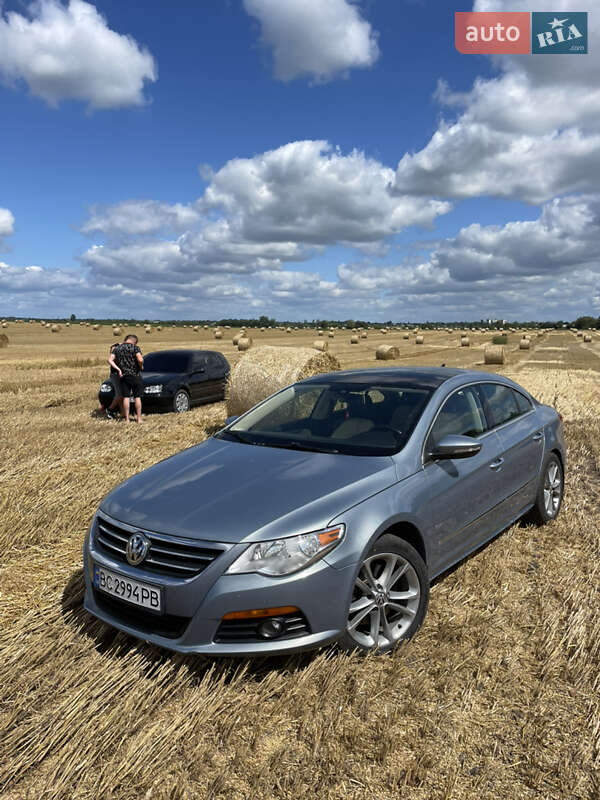 Купе Volkswagen CC / Passat CC 2009 в Жовкве