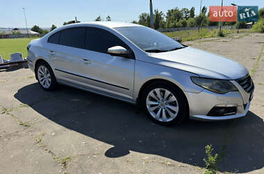 Купе Volkswagen CC / Passat CC 2011 в 