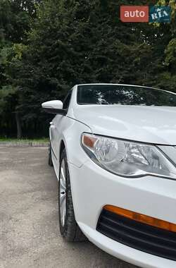 Купе Volkswagen CC / Passat CC 2011 в 