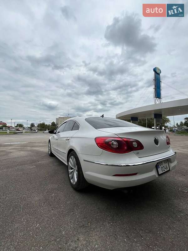 Купе Volkswagen CC / Passat CC 2011 в Борщеві