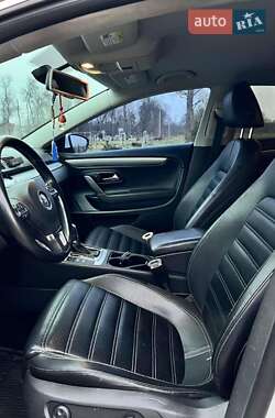 Купе Volkswagen CC / Passat CC 2011 в 
