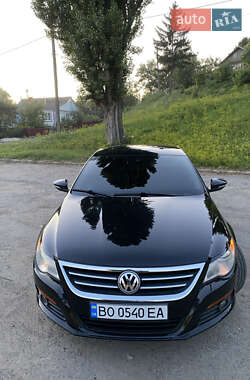 Купе Volkswagen CC / Passat CC 2010 в Теофиполе