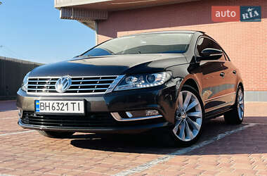Купе Volkswagen CC / Passat CC 2012 в 