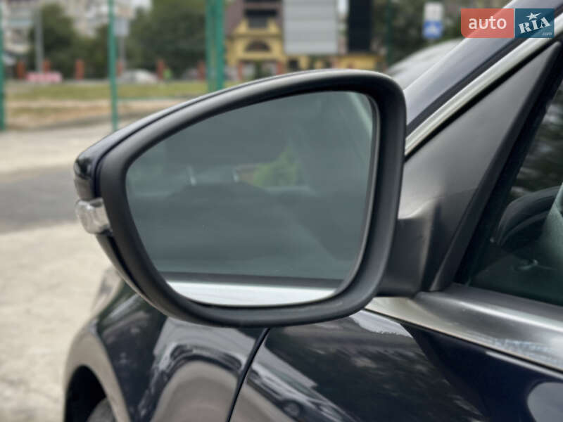 Купе Volkswagen CC / Passat CC 2012 в Шептицькому