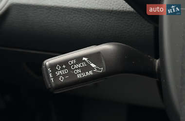 Купе Volkswagen CC / Passat CC 2012 в 
