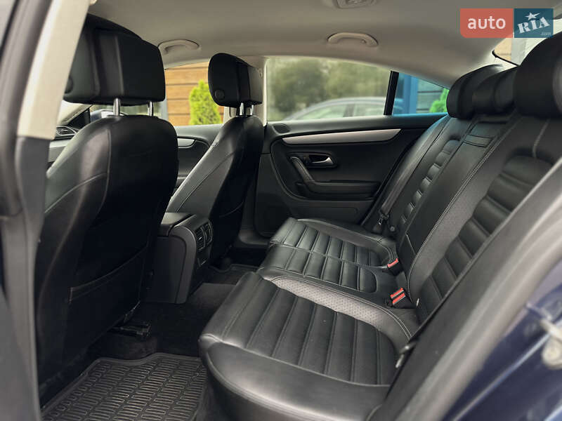 Купе Volkswagen CC / Passat CC 2012 в Шептицькому