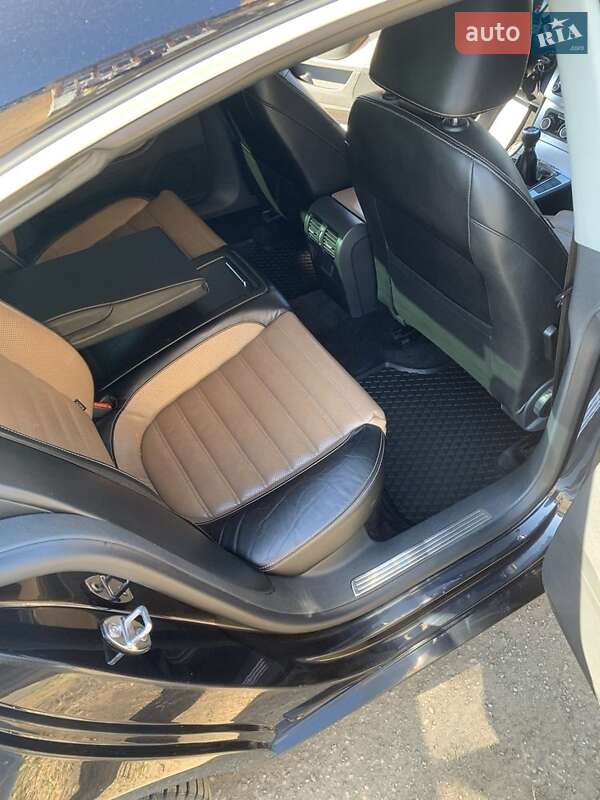 Купе Volkswagen CC / Passat CC 2010 в Красилові