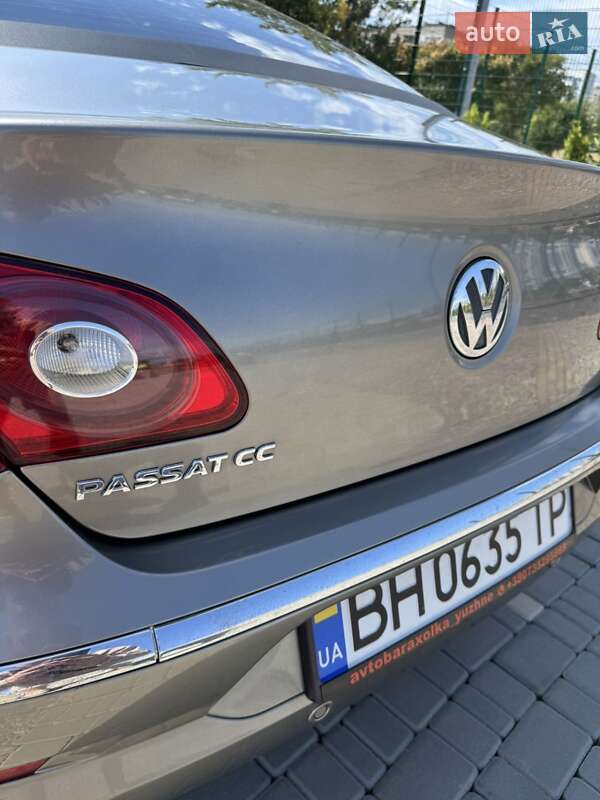 Купе Volkswagen CC / Passat CC 2010 в Одесі