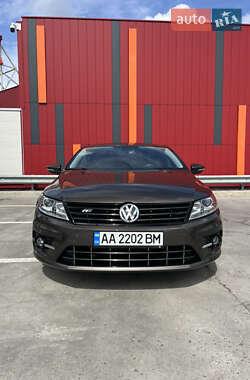 Купе Volkswagen CC / Passat CC 2015 в Києві