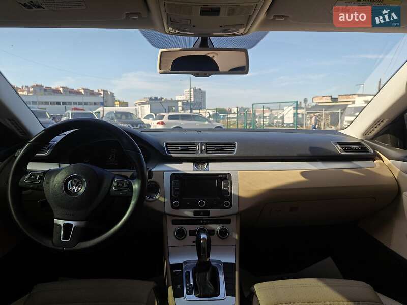 Купе Volkswagen CC / Passat CC 2013 в Львове