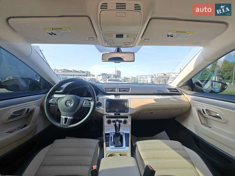 Купе Volkswagen CC / Passat CC 2013 в Львове