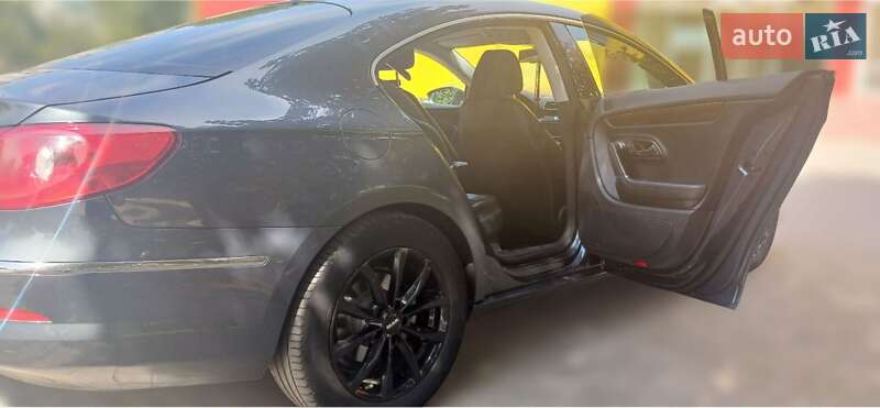 Купе Volkswagen CC / Passat CC 2011 в Кропивницком