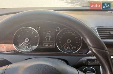 Купе Volkswagen CC / Passat CC 2011 в 