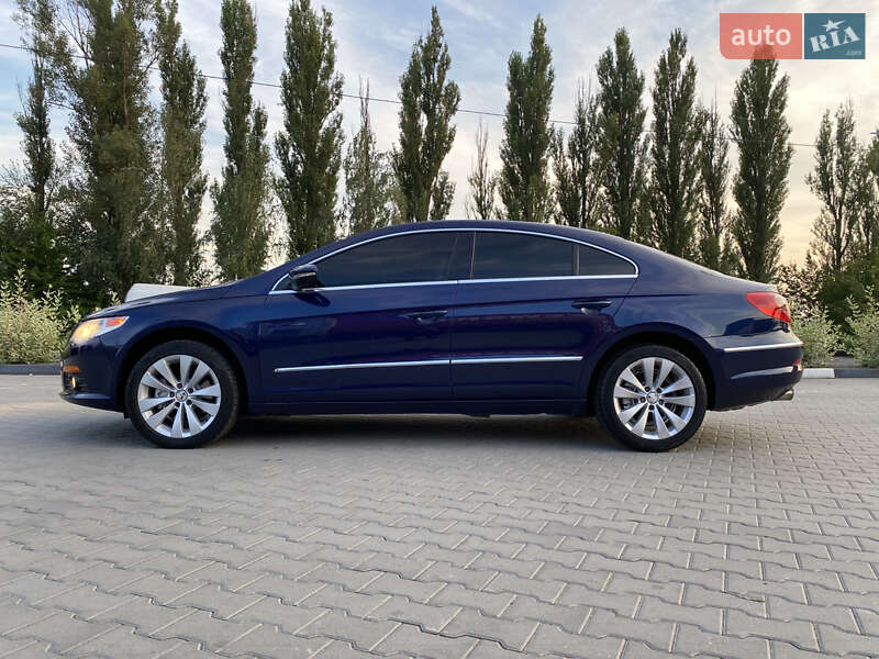 Купе Volkswagen CC / Passat CC 2010 в 