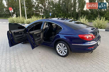 Купе Volkswagen CC / Passat CC 2010 в 