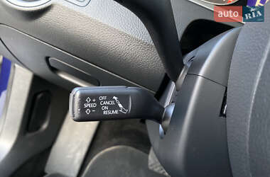 Купе Volkswagen CC / Passat CC 2010 в 