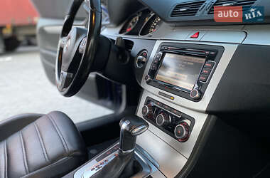 Купе Volkswagen CC / Passat CC 2010 в 