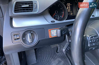 Купе Volkswagen CC / Passat CC 2013 в 