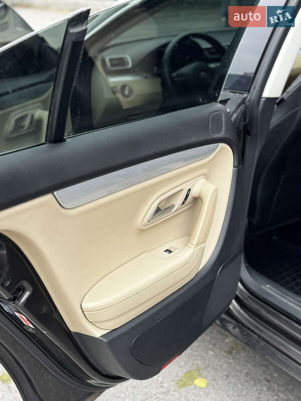 Купе Volkswagen CC / Passat CC 2012 в Лубнах