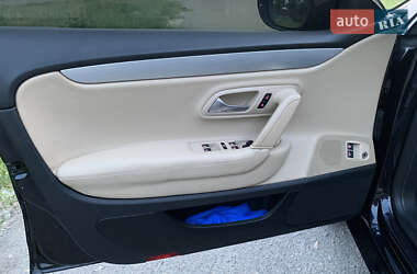Купе Volkswagen CC / Passat CC 2012 в 