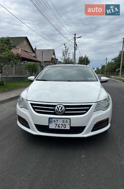 Купе Volkswagen CC / Passat CC 2011 в 
