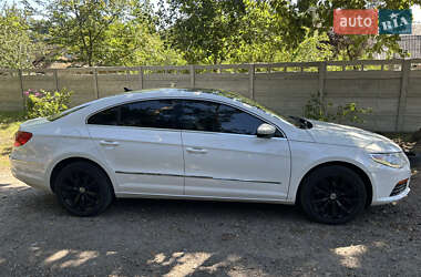 Купе Volkswagen CC / Passat CC 2011 в 