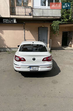 Купе Volkswagen CC / Passat CC 2012 в 