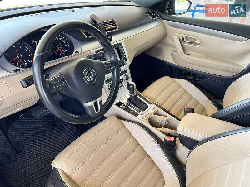 Купе Volkswagen CC / Passat CC 2014 в Николаеве