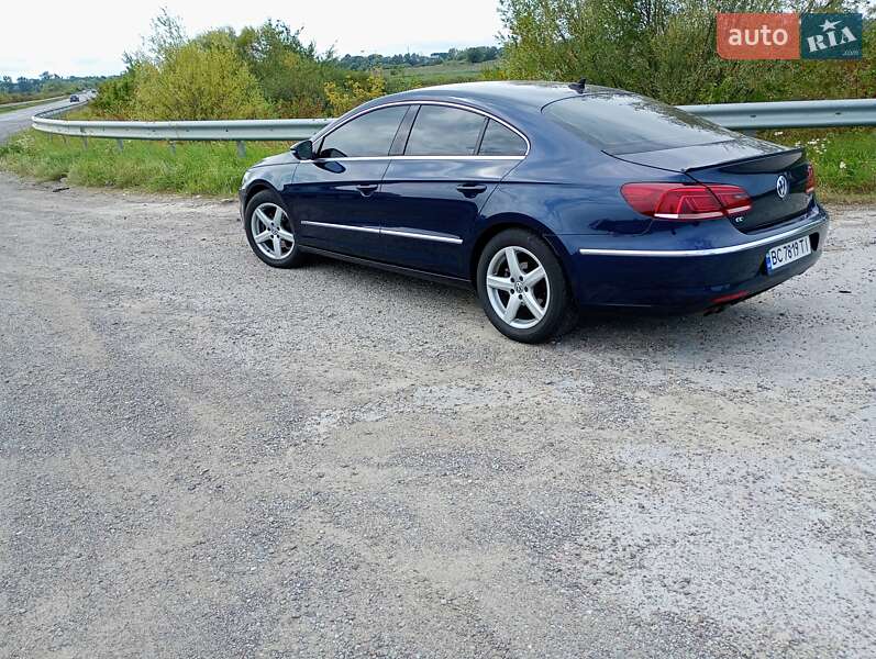 Купе Volkswagen CC / Passat CC 2013 в Львові