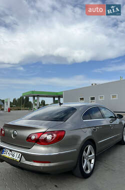 Купе Volkswagen CC / Passat CC 2009 в 