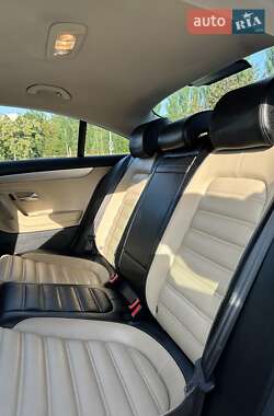 Купе Volkswagen CC / Passat CC 2013 в 