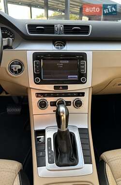 Купе Volkswagen CC / Passat CC 2013 в 