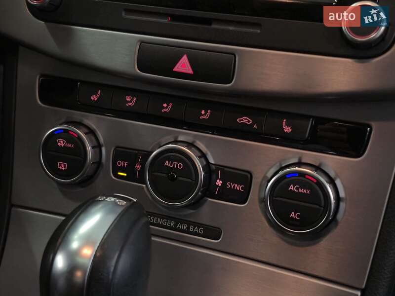 Купе Volkswagen CC / Passat CC 2012 в Николаеве
