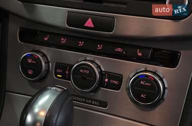 Купе Volkswagen CC / Passat CC 2012 в 