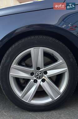 Купе Volkswagen CC / Passat CC 2014 в 