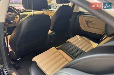 Купе Volkswagen CC / Passat CC 2013 в 