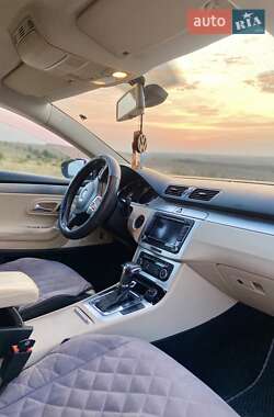 Купе Volkswagen CC / Passat CC 2009 в 