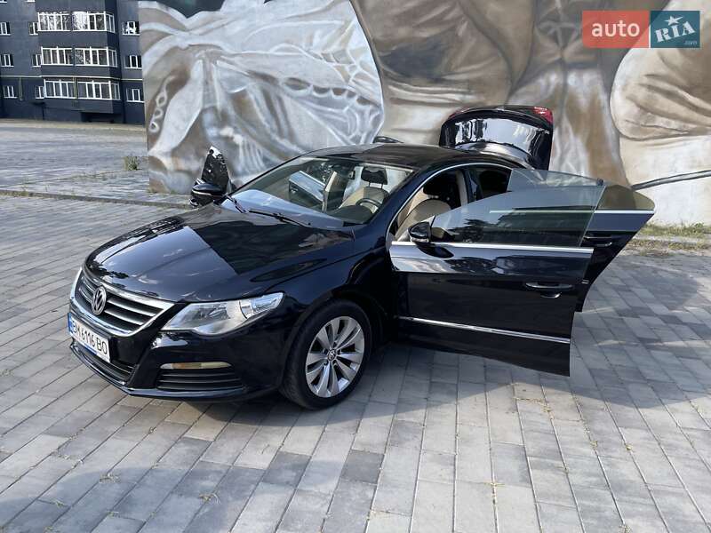 Купе Volkswagen CC / Passat CC 2008 в Охтирці
