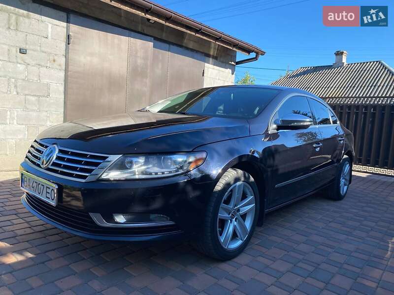 Купе Volkswagen CC / Passat CC 2012 в Помошной