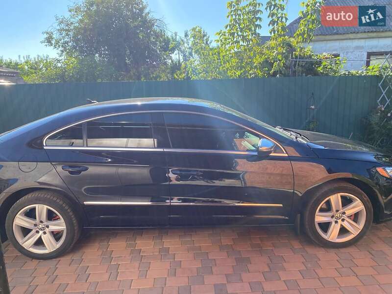 Купе Volkswagen CC / Passat CC 2012 в Помошной